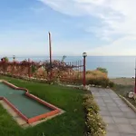 아파트 Panorama On Complex With Pools And Beach,