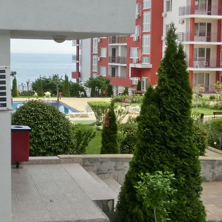 아파트 Panorama On Complex With Pools And Beach,