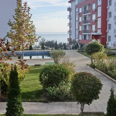 Panorama On Complex With Pools And Beach, Апартамент *